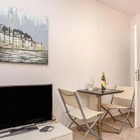 דירה 1 Bedroom Gorgeous In רוגוזניצה