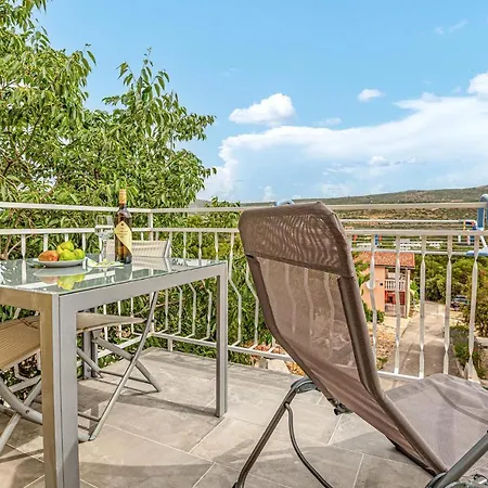 1 Bedroom Gorgeous In *